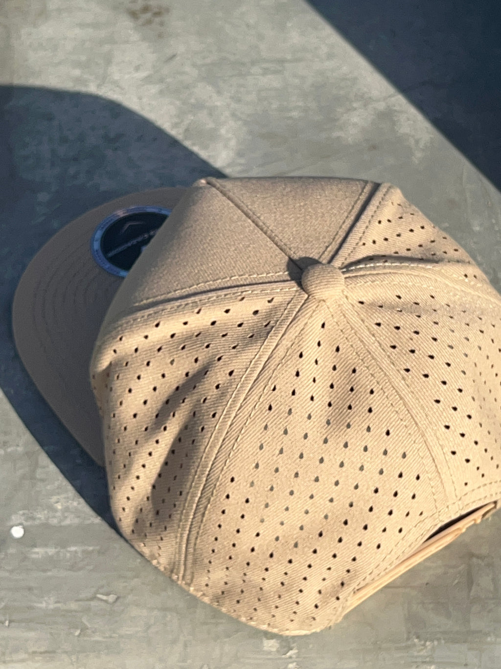 GORRA V2 beige