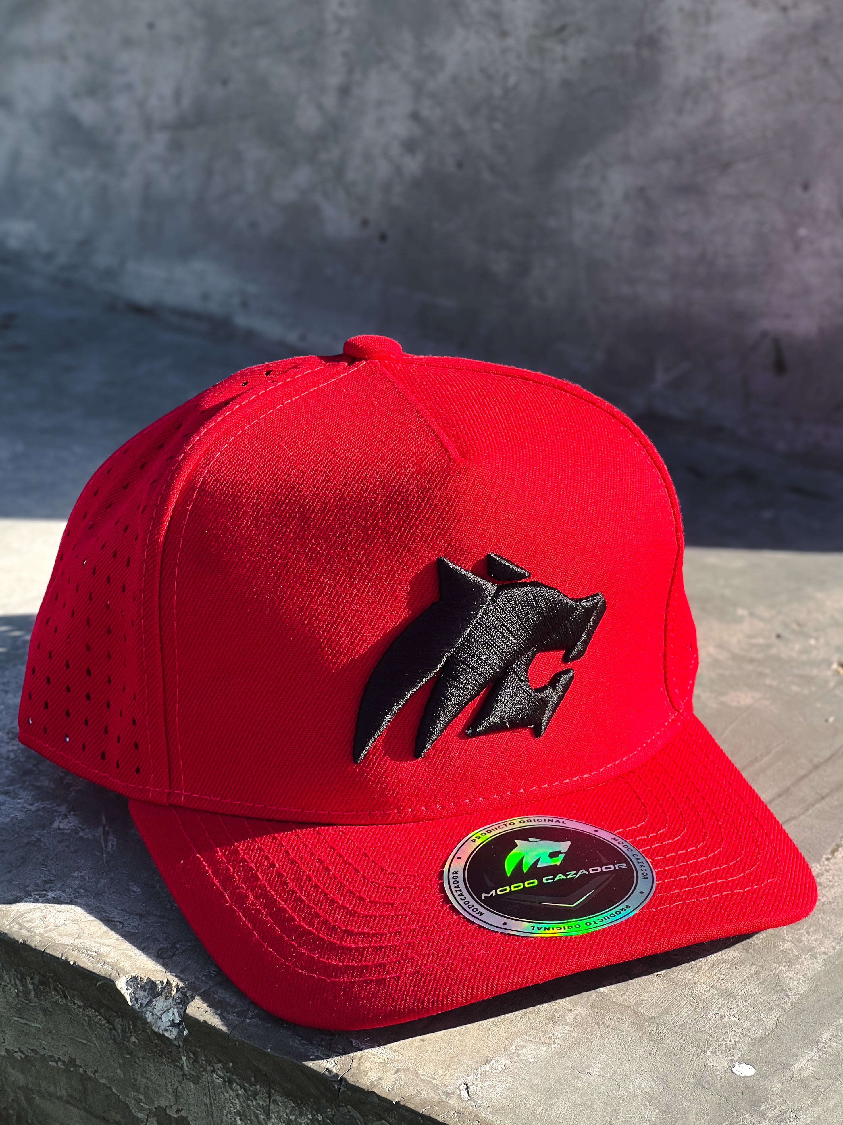 GORRA V2 roja