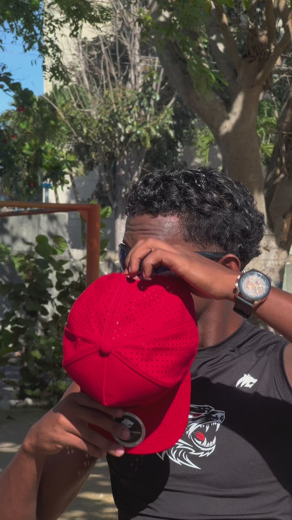 GORRA V2 roja